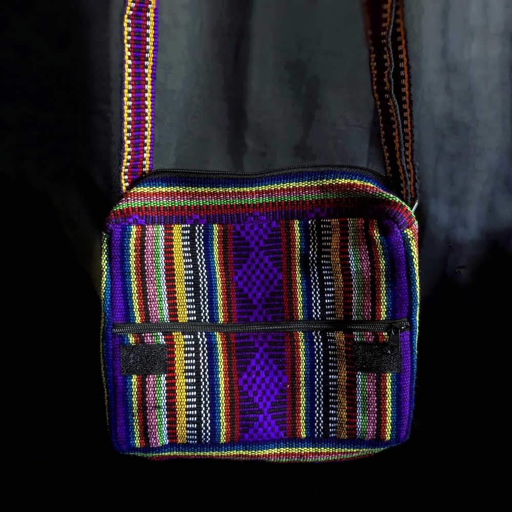 SOLD! Authentic Pinzon Artesanias Boho Multicolored Tote Messenger Bag - Picture 2 of 7